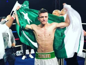 Boxer Usman Wazeer Knocks Out Indian Opponent in First Round