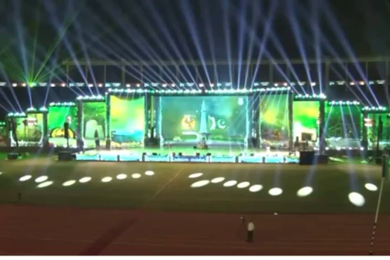 Pakistan Honours National Heroes on 78th Independence Day