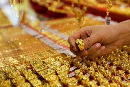 Gold Prices Soar to Record High Amid Global Uncertainty