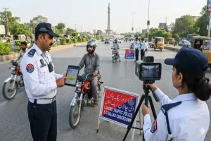 Lahore E-Challan Crackdown 2026: Traffic Police Target Unpaid Fines at 17 Locations Lahore E-Challan Crackdown